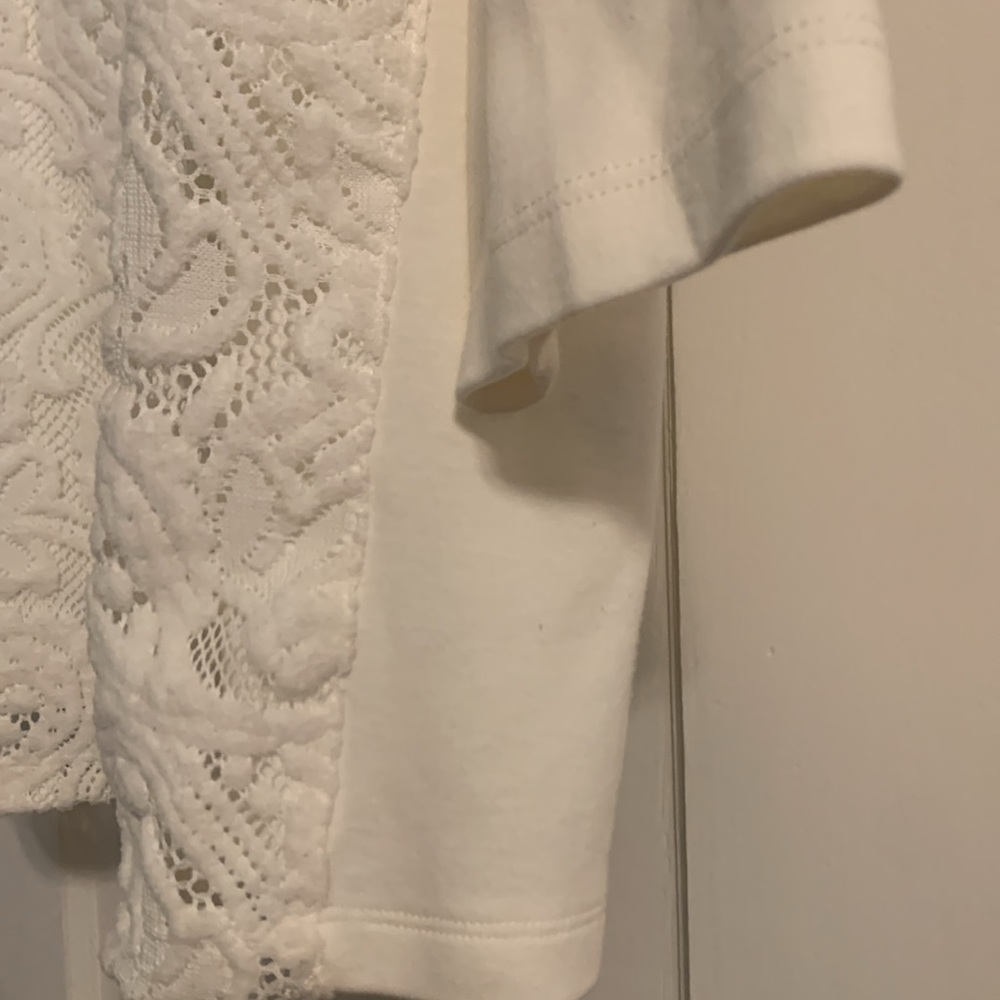 Charming Ivory Lace Crochet Front Women's Top - Picture 3 of 11
